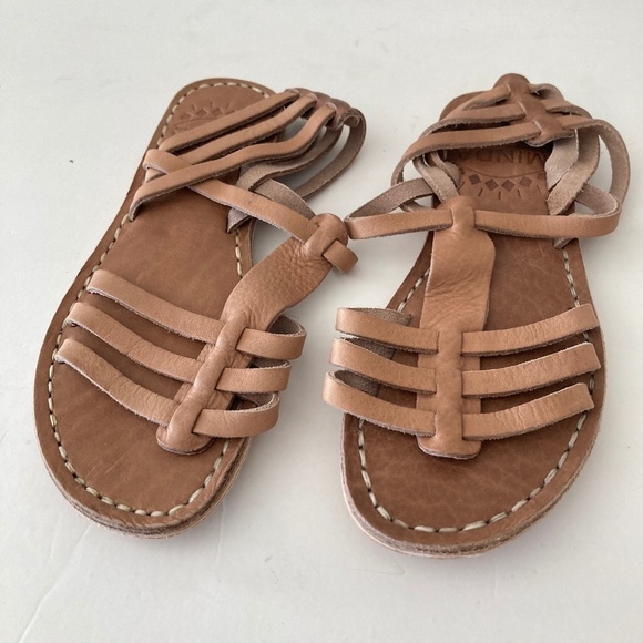 Free People Shoes - NWOT Free People Minda Helen Brown Leather Woven Sandals Sz 39